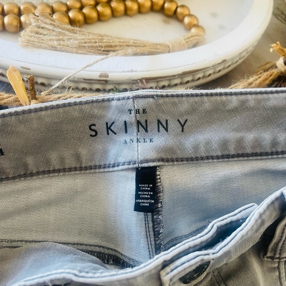 White House Black Market Gray Women Jeans - Picture 11 of 16